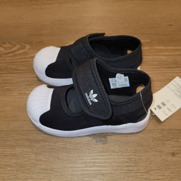 adidas Other - Adidas Originals Unisex Toddler 360 Sandals Sneaker Size 7.5 Kids EG5711 NWT